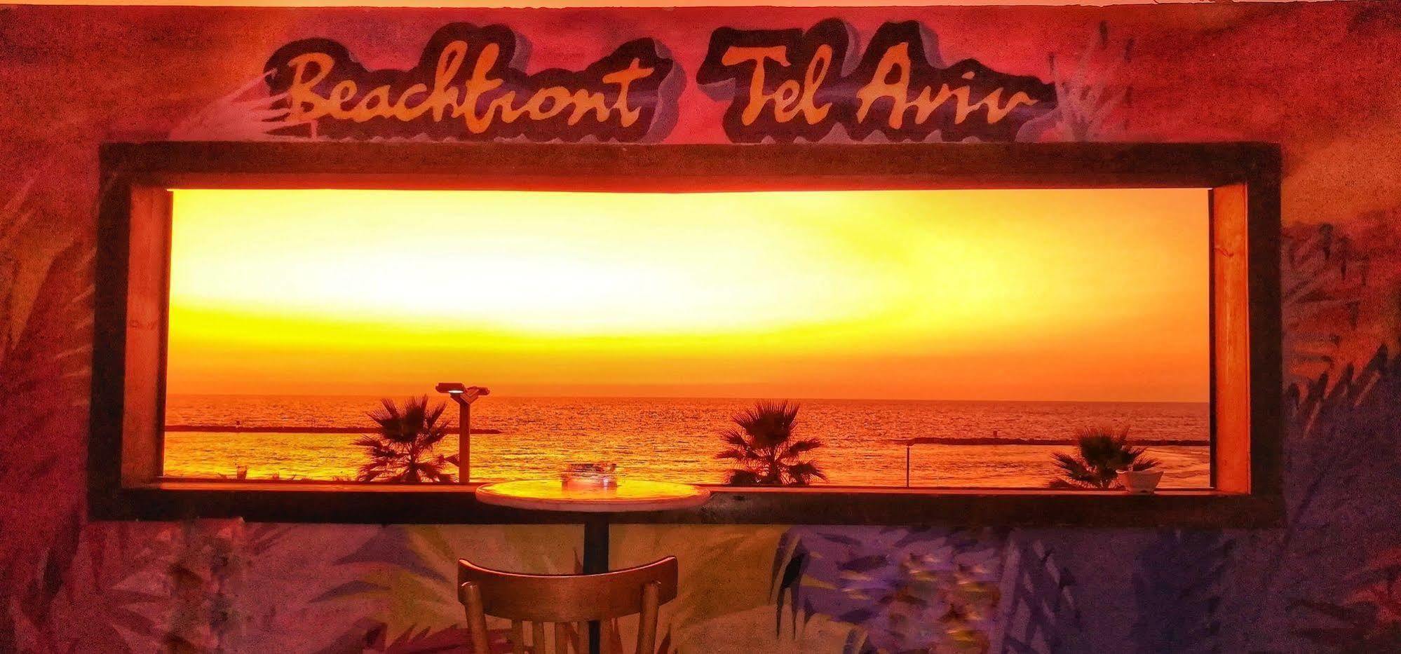 Beachfront Hostel Tel Aviv Exterior photo